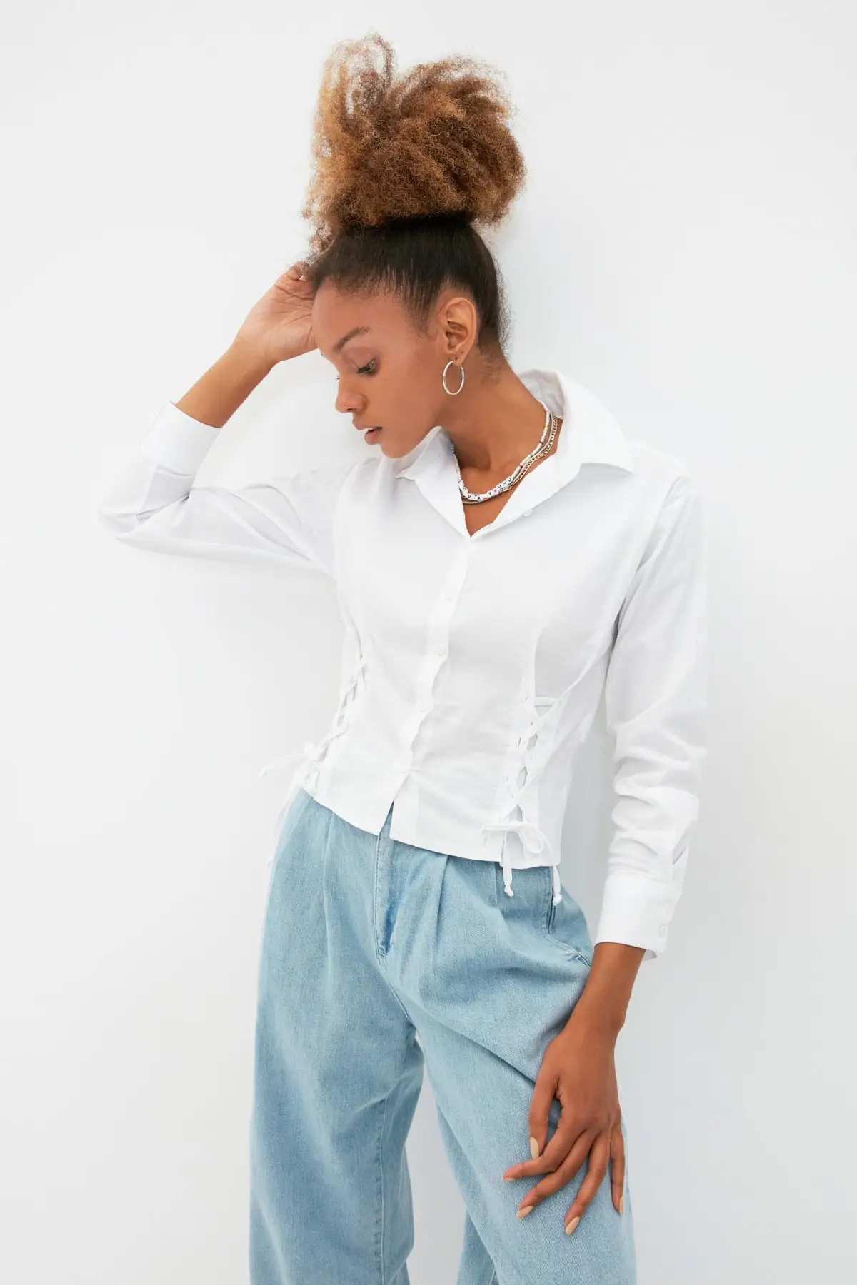 

Trendyol Lacing Detailed Shirt TWOAW22GO0503