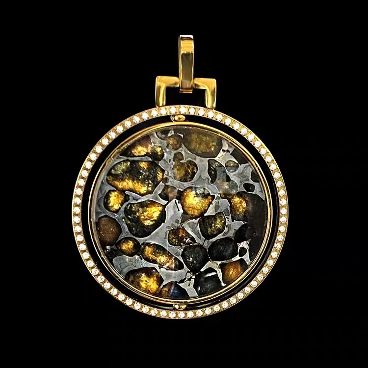 

1Pcs Rare Kenya Sericho Olivine Iron Meteorite Spinning Pendant Natural Iron Meteorite Home Decoration Meteorite Stone Crafts