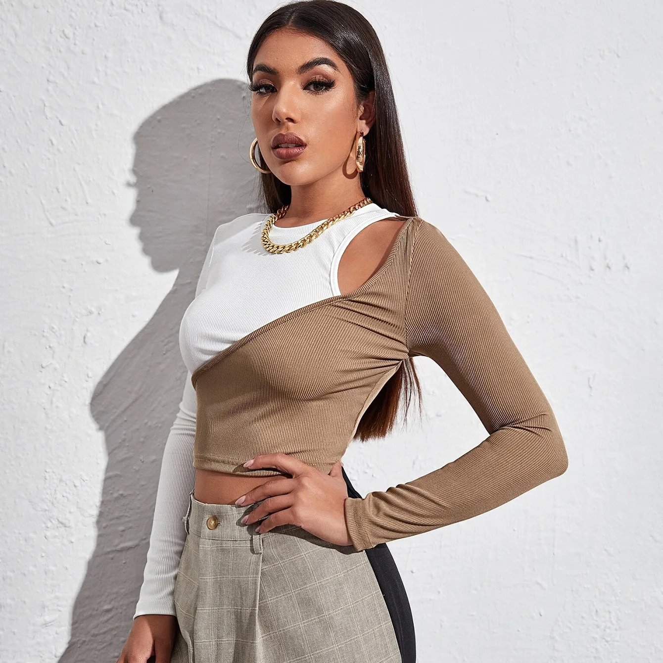 

Женская футболка с длинным рукавом, осень 2021, женская футболка из двух частей контрастной расцветки без бретелек, привлекательная Милая мод...