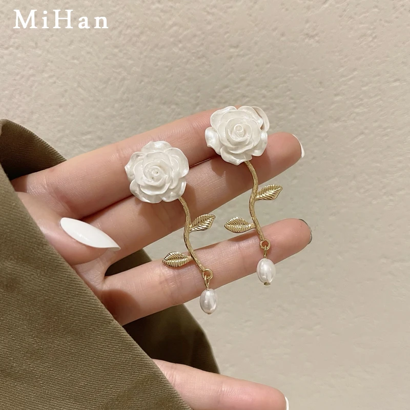 

Mihan 925 Silver Needle Delicate Jewelry Flower Earrings 2022 New Trend Resin Simulated Pearl Drop Earrings For Women Gifts