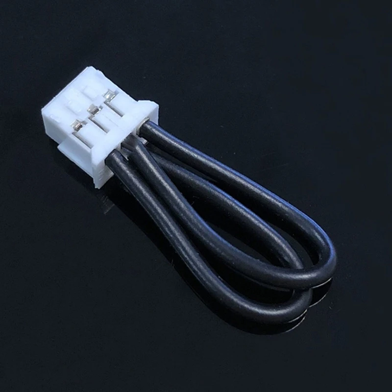 Заглушки экрана вентилятора стандартной линии доступны для вилок HP Microserver Gen8