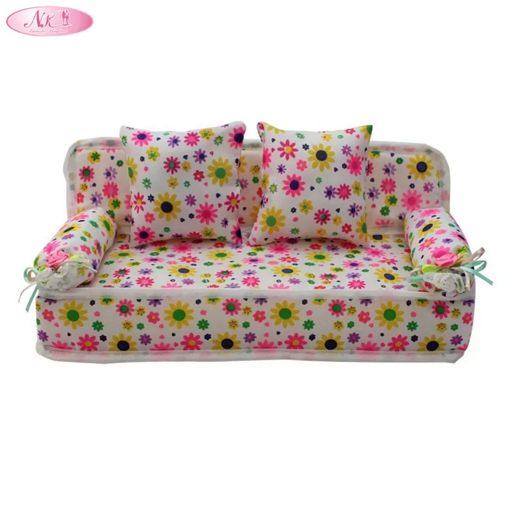 

NK Doll Accessories Cute Dollhouse Furniture Flower Cloth Sofa Couch With 2 Cushions For Barbie Doll House Toys Gift DZ