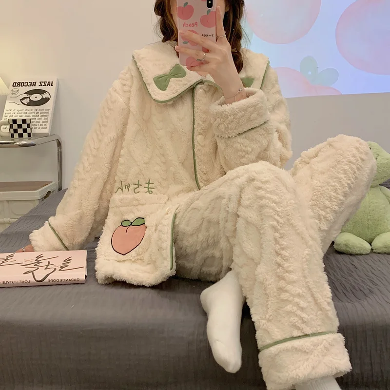 2022 New Ladies' Winter coral velvet lovely warm Ladies' Nightgown with velvet cardigan flannel house suit Ladies