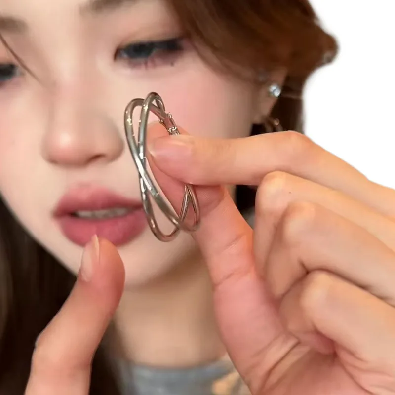 Вращающиеся минималистичные металлические круглые серьги в форме колеса