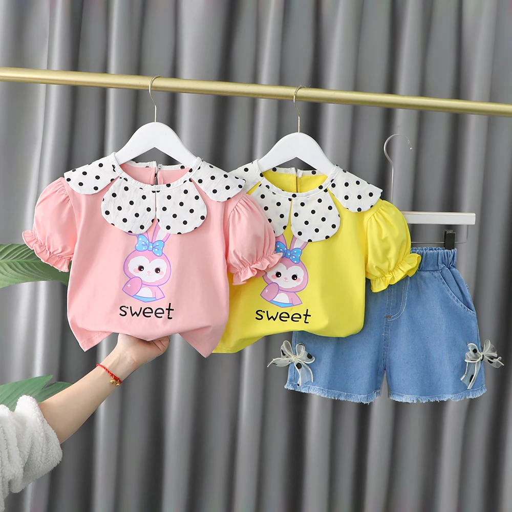

Лидер продаж, летний комплект одежды для маленьких девочек, детский наряд, милая рубашка с коротким рукавом и джинсы, хлопковый костюм для новорожденных
