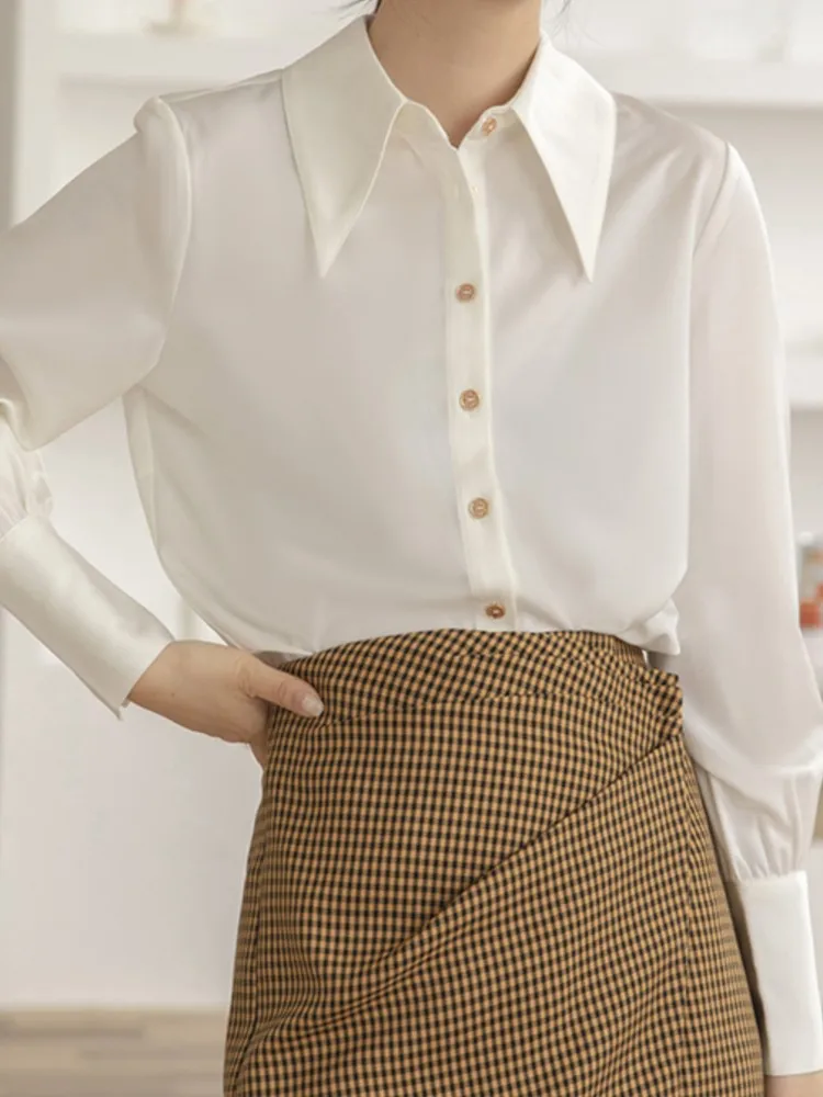 Женская летняя стильная атласная белая рубашка элегантная официальная блузка