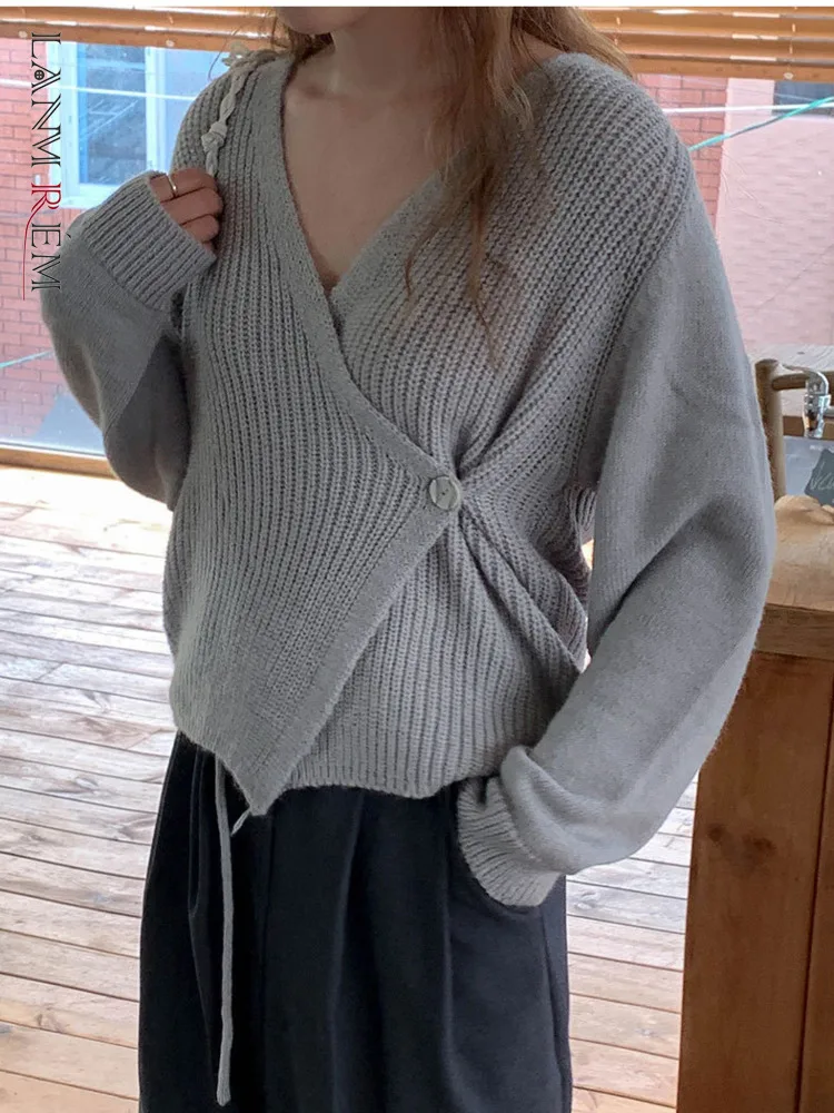 

LANMREM Chic Sweater Korean Style V Neck Bandage One Button Knitted Cardigan Coat Female Fashion 2022 Autumn Winter 2R3384