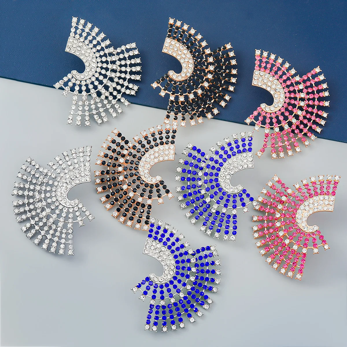 

New Trend Shiny Rhinestone Sunflower Dangle Earrings Women's Earrings Dinner Party Wedding Accessories Fashion Luxury Jewelry