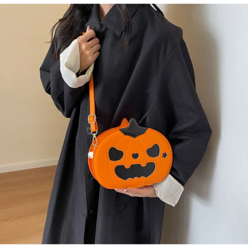 

Halloween Creative Funny Pumpkin Bag 2023 Autumn New Women's Bag Trendy and Cool Cartoon Shoulder Crossbody Bag