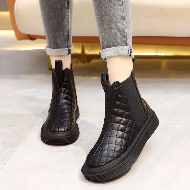Ботильоны женские зимние на платформе теплые плюшевые ботинки челси модные