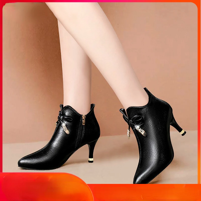 

Зимние Модные женские ботинки, бежевые эластичные ботильоны с острым носком, обувь на каблуке, осенне-зимние женские ботинки-носки