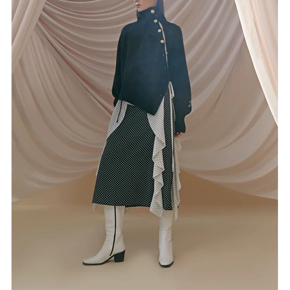 

Женский трикотажный свитер с высокой горловиной, Черный Повседневный Свободный Прямой пуловер с металлическими диагональными пуговицами и контрастной строчкой