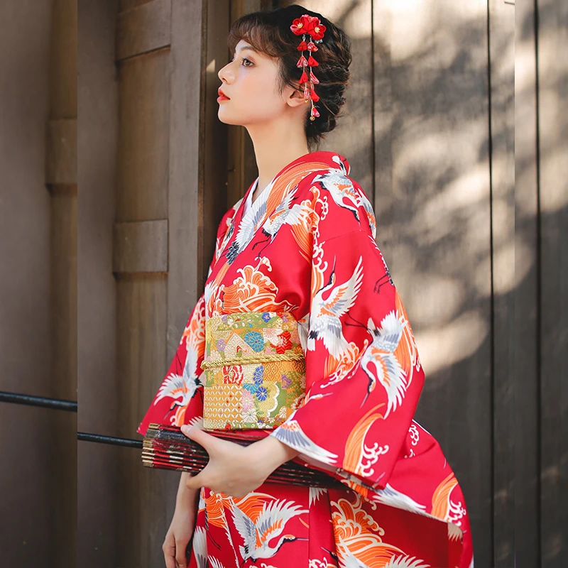 Japanese Women's Yukata Improved Kimono Robe Photography Dress Cosplay Costume Big Red Crane Vintage Clothing Long-Sleeved