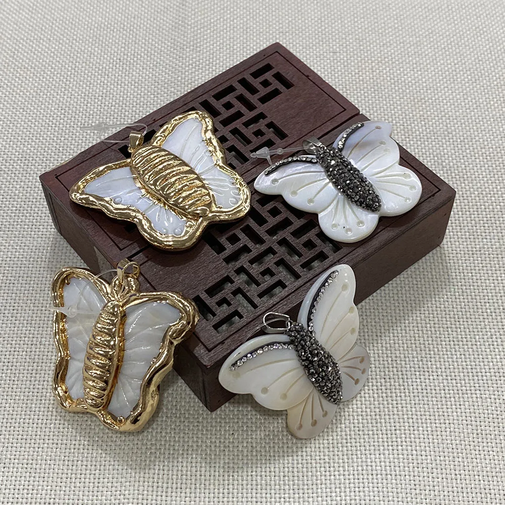 

Fashion Natural Shell Butterfly Carving Pendant 42-54mm Inlaid Rhinestone Metal Edge Charm Jewelry DIY Making Necklace Earrings