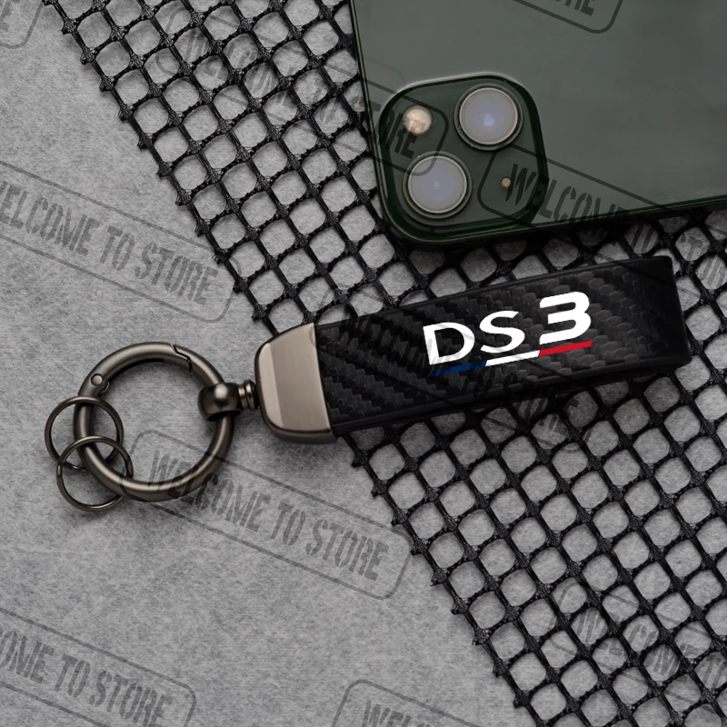 Фото Для Citroen Citroën DS5 DS4 DS3 DS логотип с французским флагом из углеродного волокна, кожаный автомобильный брелок с пряжкой в форме подковы, ювелирные аксессуары №2