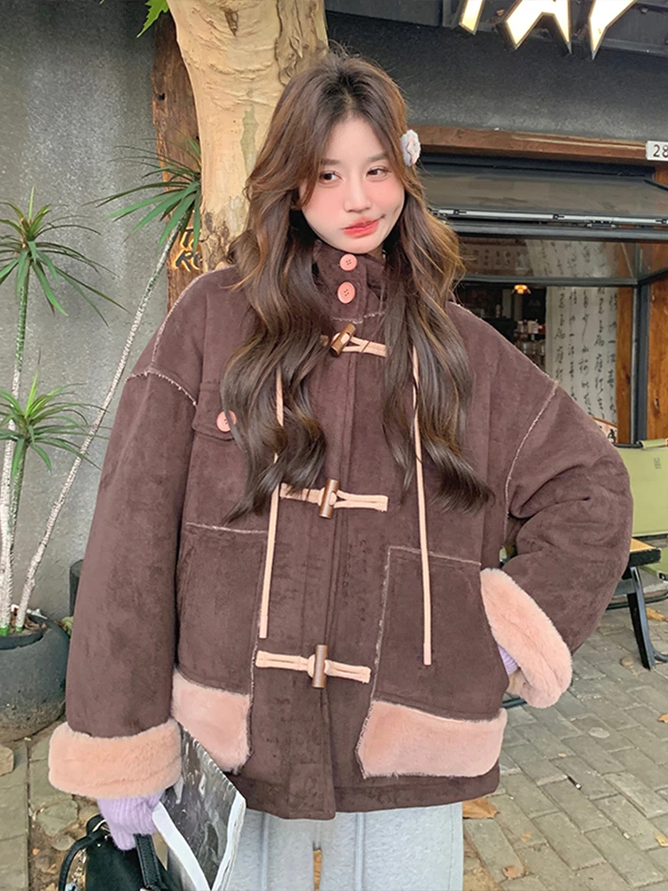Женская шерстяная куртка кофейного цвета с замшевым мехом и воротником-стойкой
