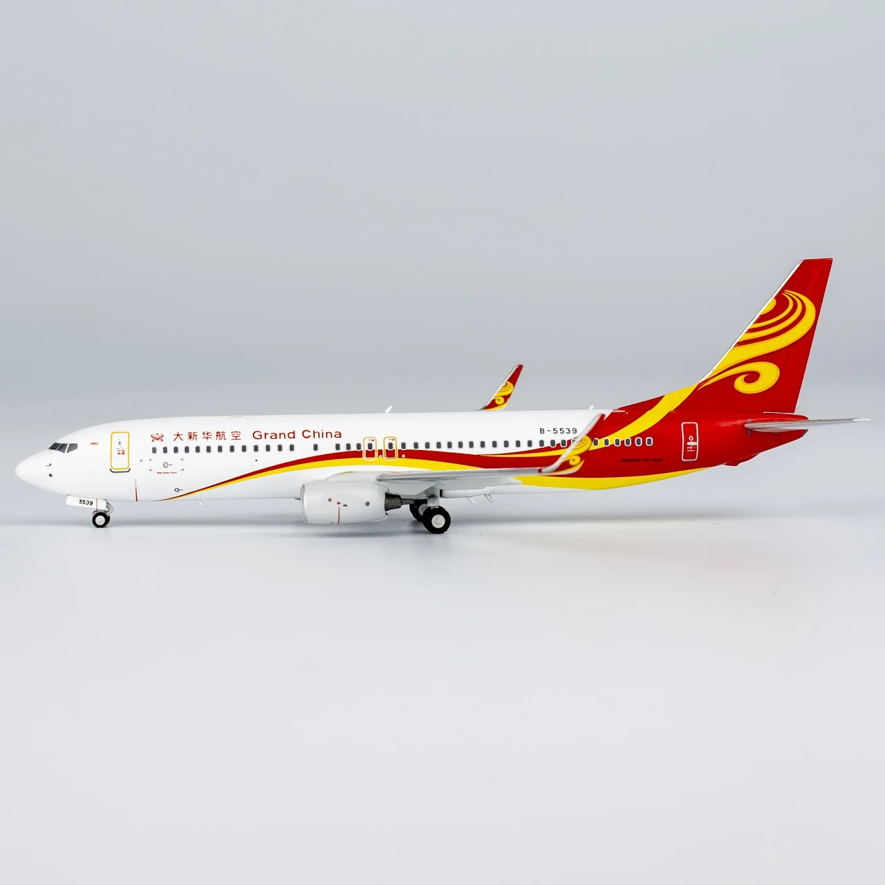 58191 Коллекционный самолет из сплава в подарок модель NG 1:400 Grand China Air Boeing B737-800 литой