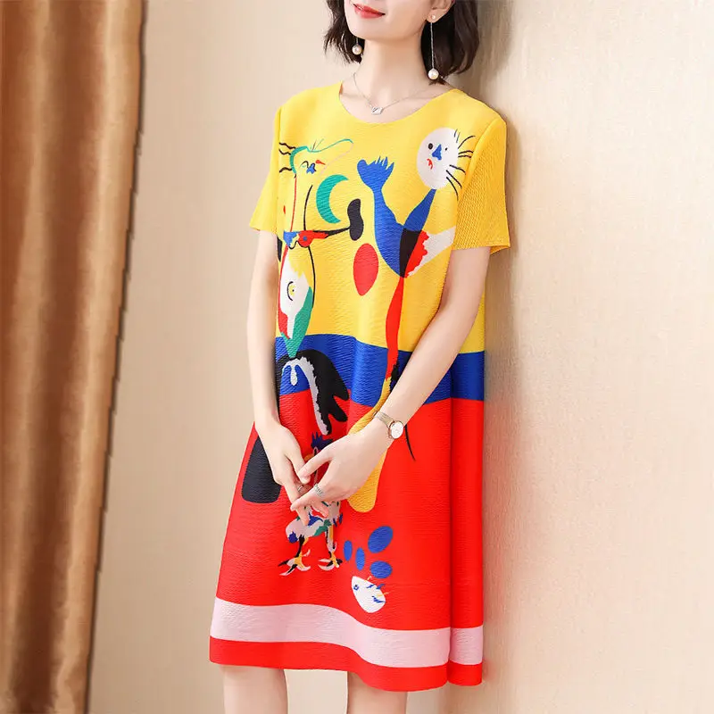 

Loose large size short-sleeved dress 2022 summer new female Europe and the United States fashion 100 fold thin aged a word dress
