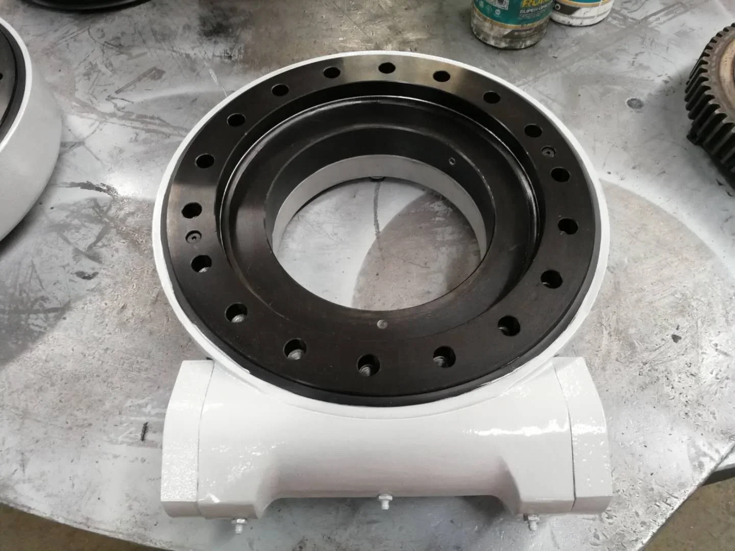 В наличии Горизонтальная установка грузового крана поворотный привод WEA9 с