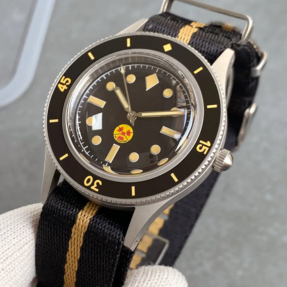 Фото Мужские механические дайверские часы Super C3 Lume Bezel Mark Vintage с механизмом Miyota 8215, куполообразным сапфировым стеклом, водонепроницаемостью 20 бар и корпусом с пескоструйной обработкой. №2