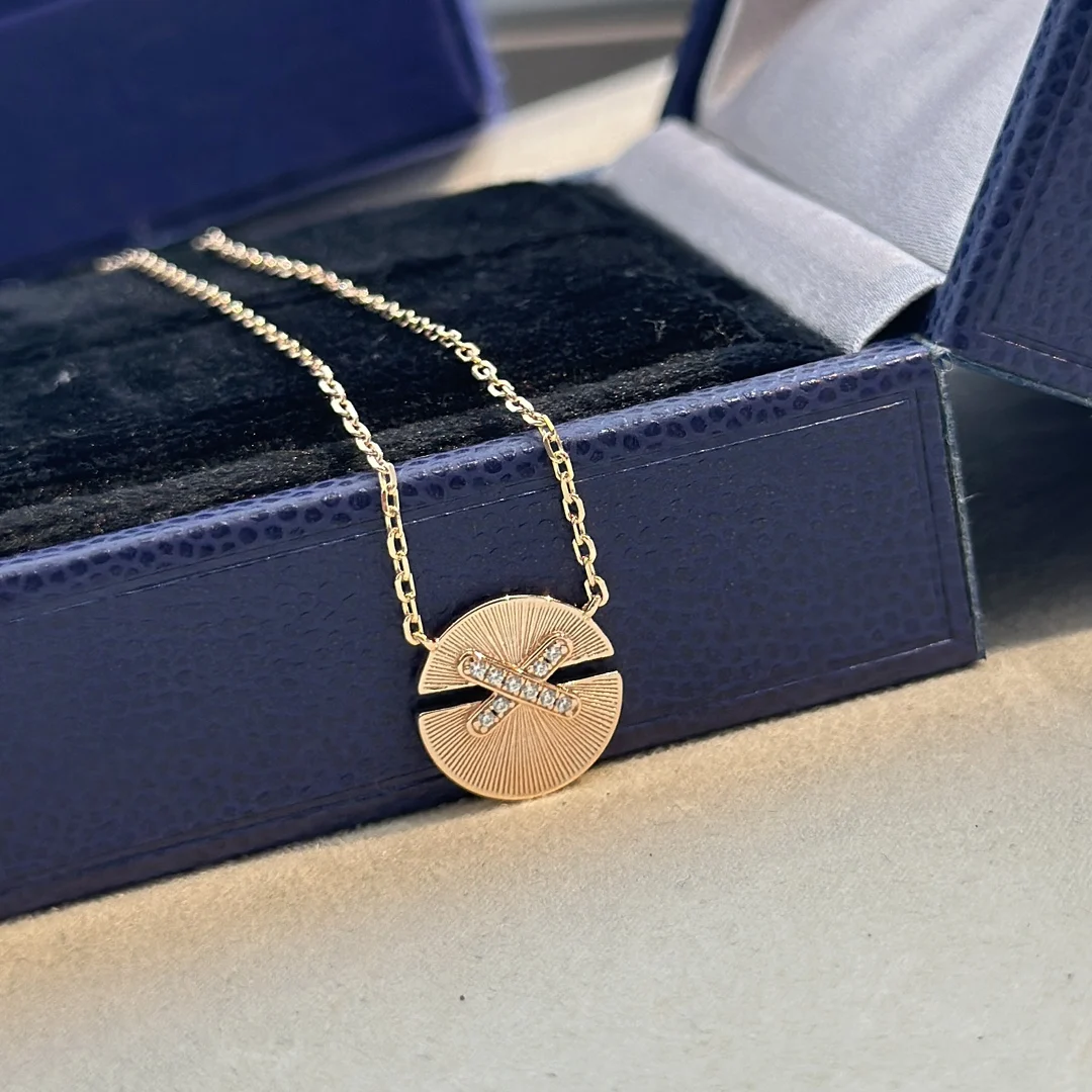 

French luxury brand jewelry rose gold cross carving JEUX DE LIENS HARMONY small size pendant necklace