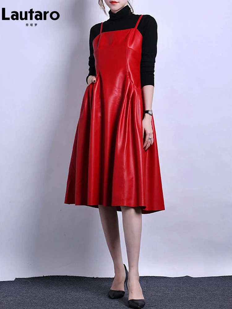 

Lautaro Весна Лето Без спины Красный Мягкий искусственный кожа Спагетти Ремешок Платье Элегантная Роскошь Ретро Шик Модная Одежда 2023 Облегающая и бликовая одежда Миди Платья для женщин