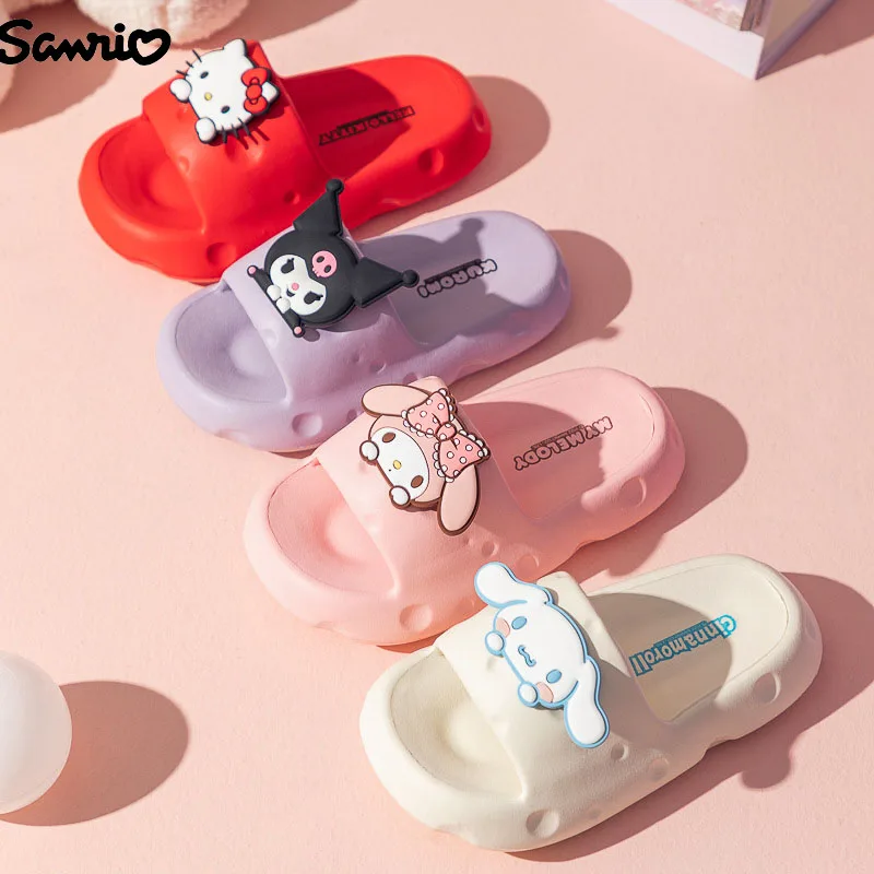 

Sanrio Hello Kitty Slippers Kawaii Cartoon Cinnamoroll Kuromi Girl Summer Outer Wear Leisure Indoor Bathroom Anti-slip Slippers