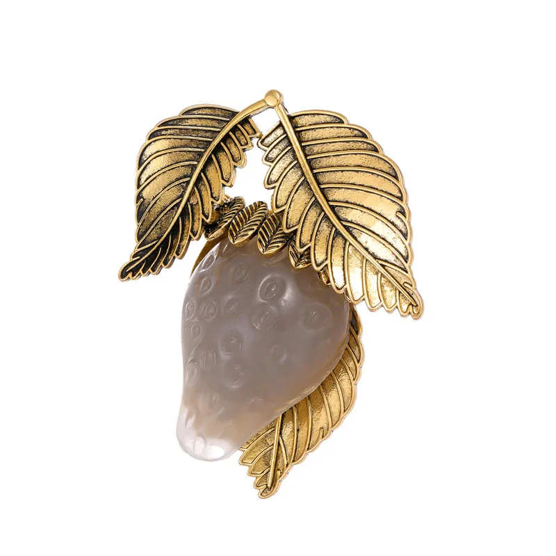 Женская Брошь в виде клубники из смолы аксессуары для одежды булавки