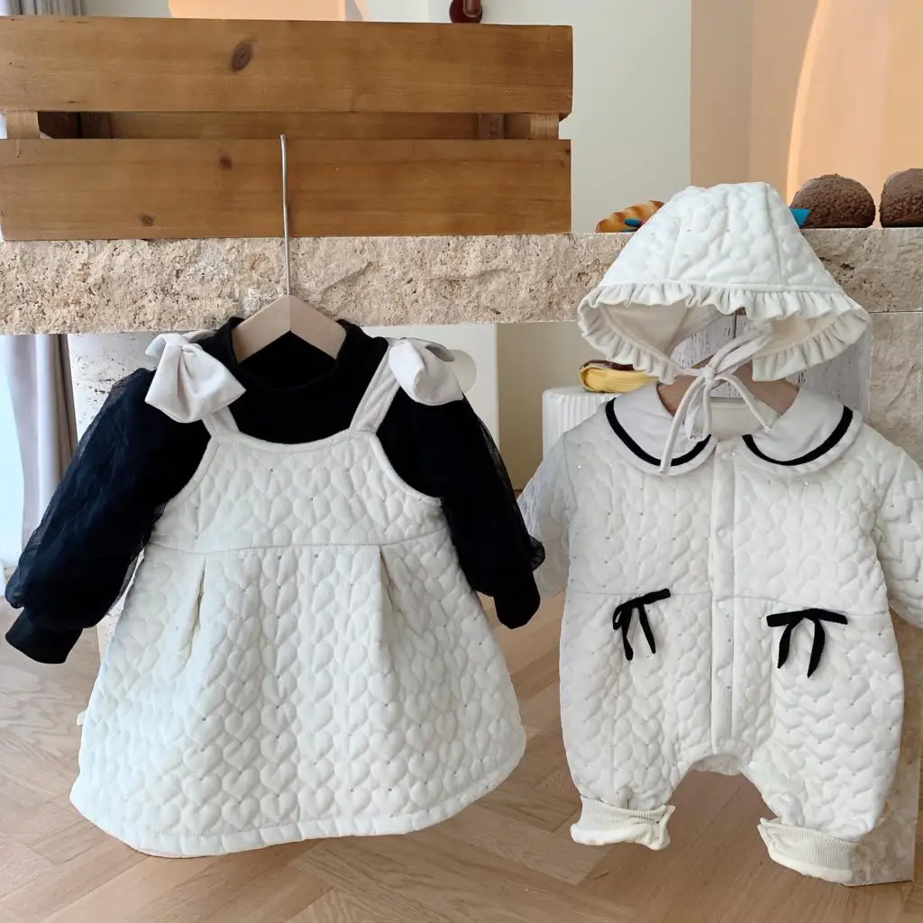 

Autumn Winter Warm Baby Romper Elagance Girls Fleece Jumpsuit Peter Pan Collar Infant Onesie Overalls Toddler Girls Outfit Caps