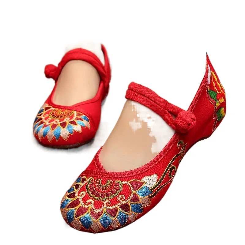 Женские тканевые туфли Hanfu красные зеленые на плоской танкетке с вышивкой в