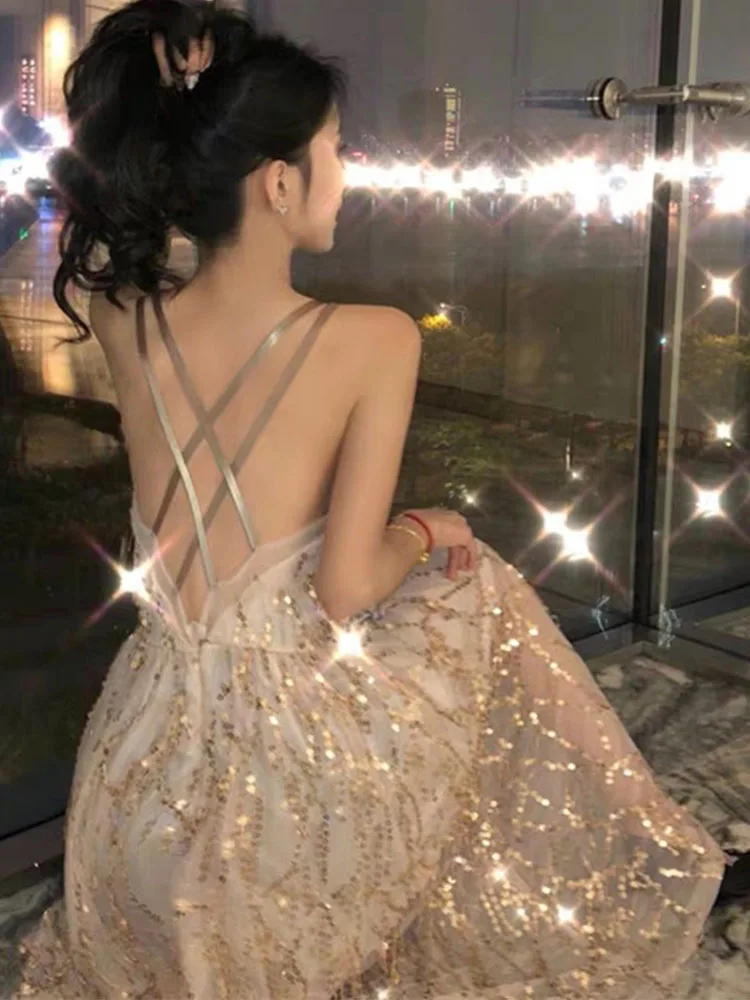 

Женское платье на бретелях-спагетти, привлекательное длинное платье-трапеция с V-образным вырезом, открытой спиной, блестками и высокой тал...