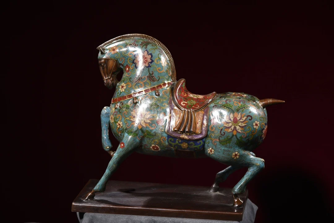 

15"Tibet Temple Collection Old Bronze Gilding Cloisonne Enamel Flower texture Tang Ma Zodiac horse Amass wealth Ornaments