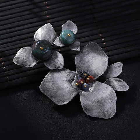 Брошь Morkopela с листьями