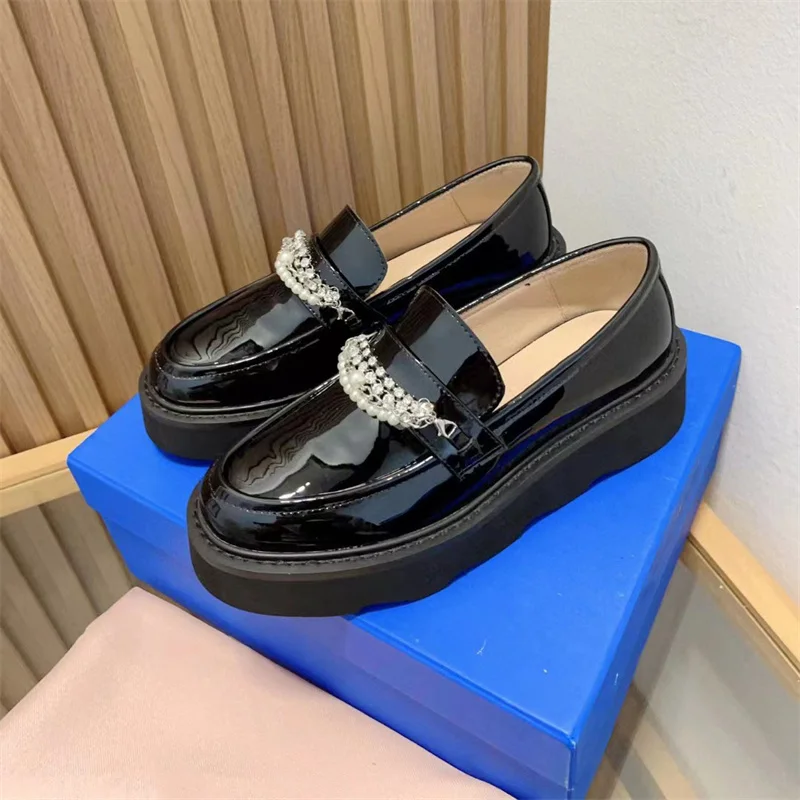 

Лоферы с украшением из жемчуга, Брендовые женские туфли в британском стиле ретро на плоской подошве, модная женская кожаная повседневная об...