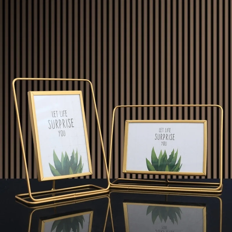 

Ins style golden iron glass iron photo frame clothing store decoration, Taipei European sample room TV cabinet decoration