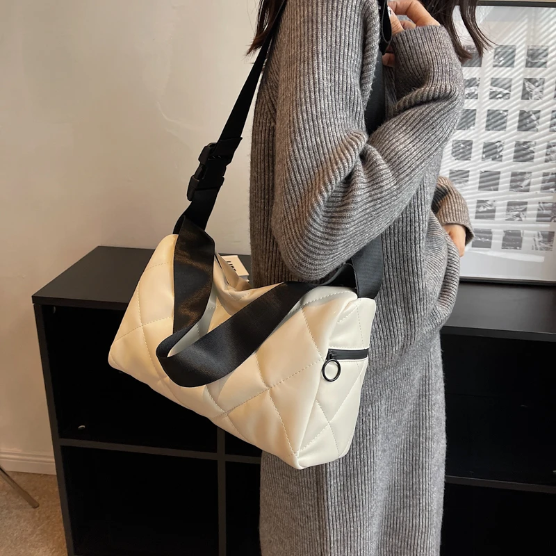 

Fashion Casual Designer Soft Leather Shopper Shoulder Crossbody Bags for Women 2022 Winter Cotton Clothes Trending Handbags