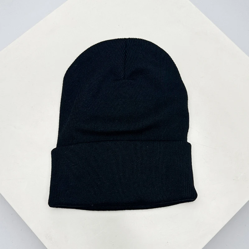 Autumn and Winter New Unisex British Retro Solid Knitted Hats Warm Outdoor Versatile Casual Beanies Simple Fashion Couple Soft