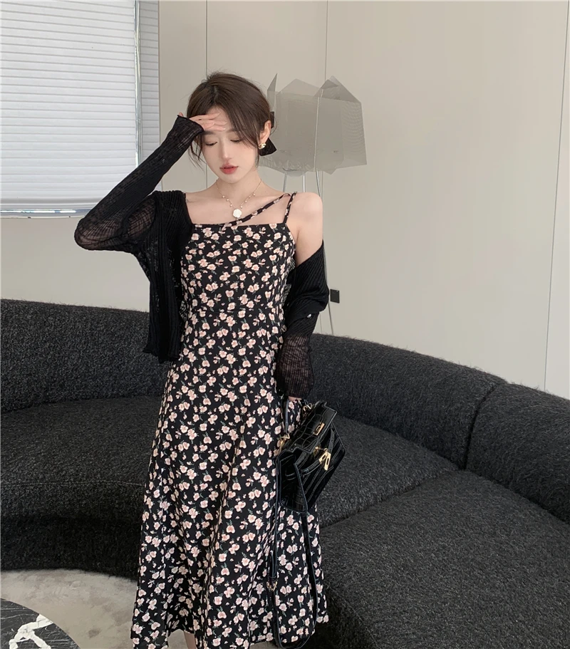 

Мини-платье + солнцезащитный кардиган Новинка весна-лето 2023 новое платье с цветочным принтом кардиган с лямкой на шее комплект из двух предметов