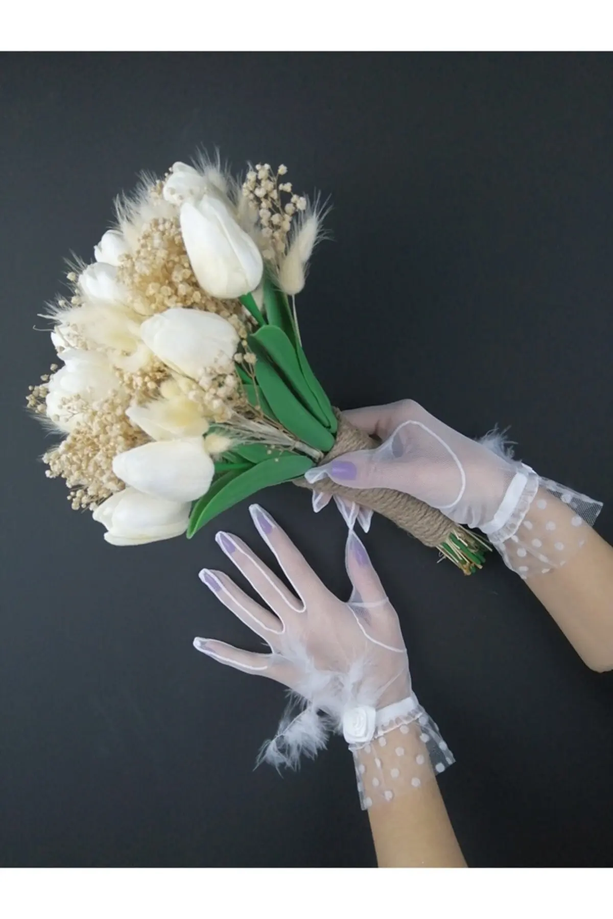 

Wet Tulip Cream Cipslu Bridal Bouquet And White Hairy Gloves Set Lace Mesh Bridal Transparent Elegant Fishnet Silk Tulle Guipure