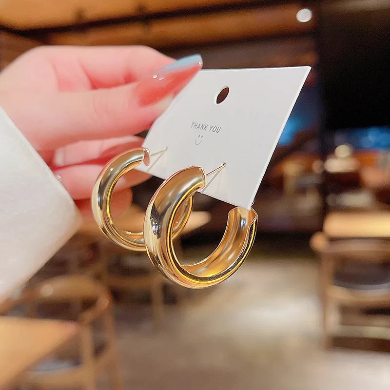

Модные минималистичные золотые серьги в форме C для женщин, винтажные геометрические массивные металлические серьги-подвески, украшения в ...