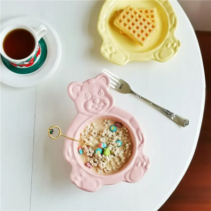 

Retro Cute Bear Salad Bowl Korean INS Fruit Cereal Bowls Ceramic Breakfast Milk Oat Bowl Yogurt Dessert Plates Tableware cuenco