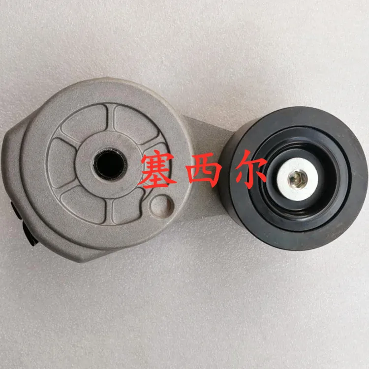 Supply Dongfeng Cummins ISZ engine belt tensioner 2874377 tensioner 2874024