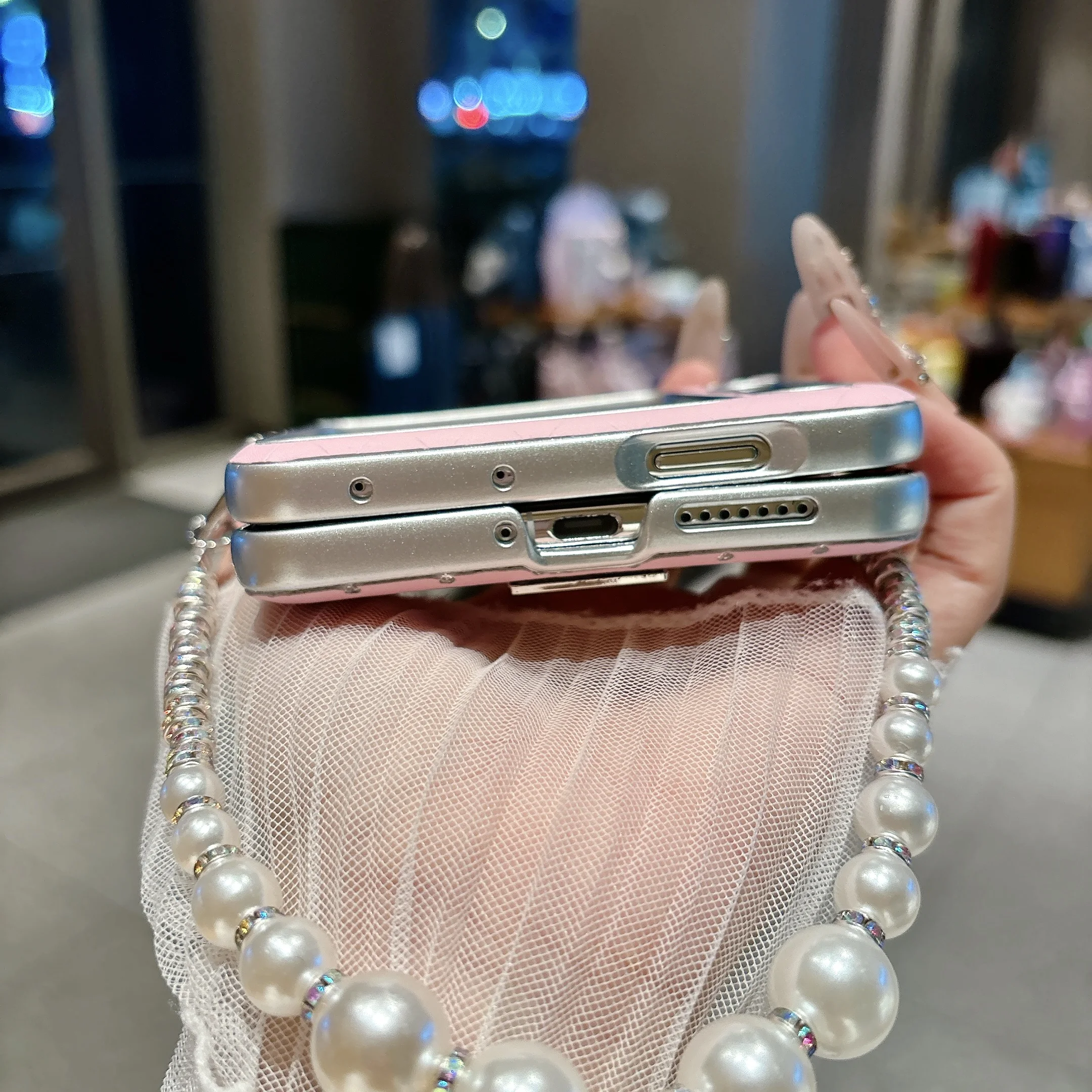Фото Милый блестящий чехол-ромб со стразами и цепочкой для Huawei Pocket2 Nova FLIP S Pura X №3