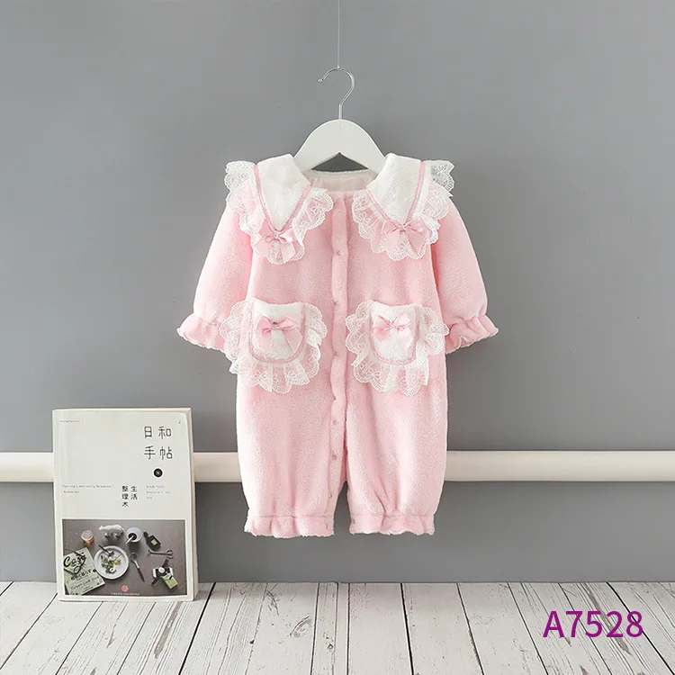

Children's clothing 2022 winter new baby jumpsuit flannel thickened warm baby romper