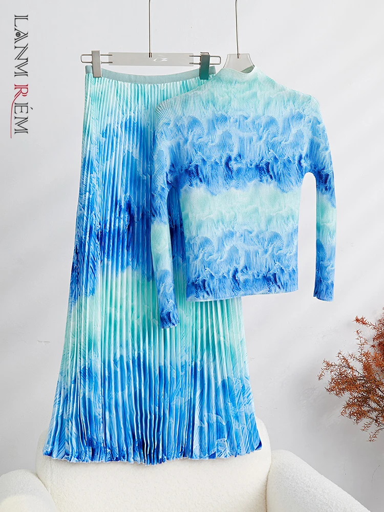 

LANMREM Printed Wave Pleated 2 Pieces Set Women's Turtleneck Long Sleeves Slim Tops High Wasit Fold Skirts Female 2023 2YA1131