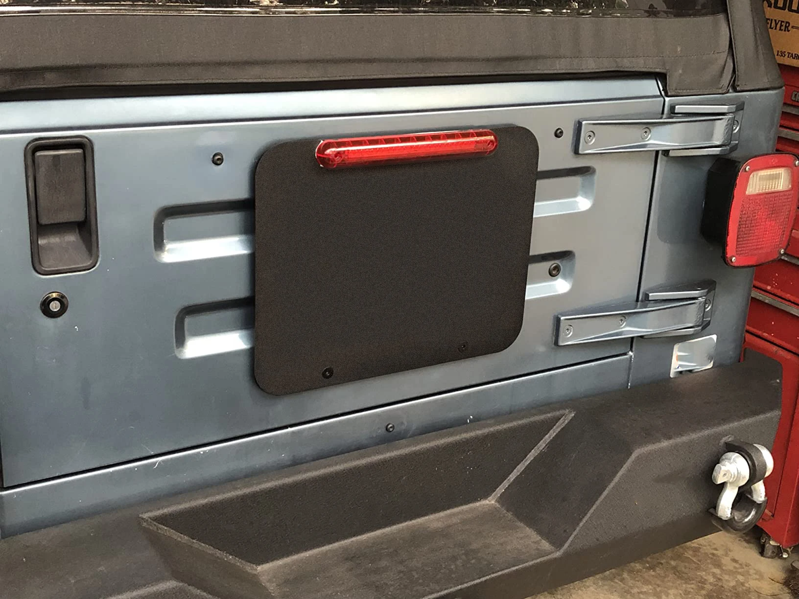 Задняя дверь автомобиля задняя крышка выхлопного отверстия запасная