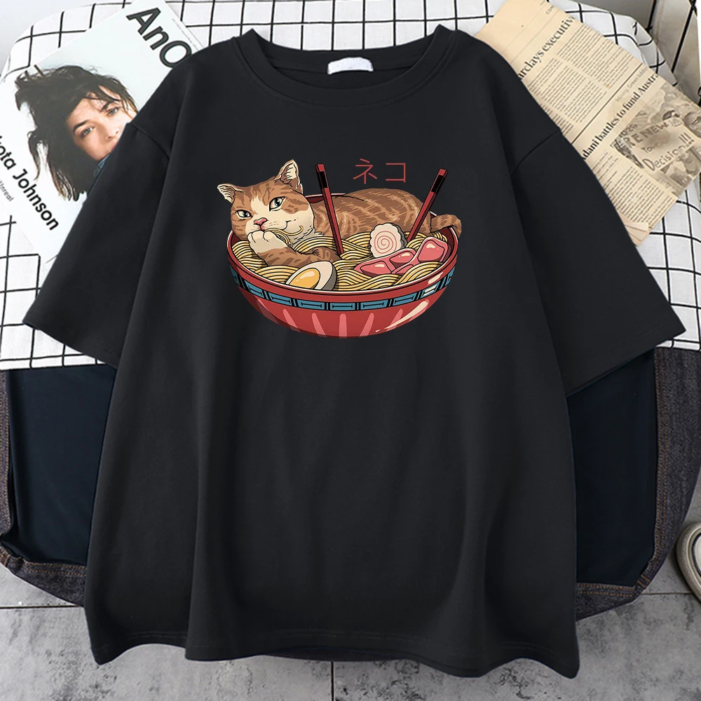 

Cat likes noodles High quality casual entertainment Loose fitting men's and women's T-shirts
