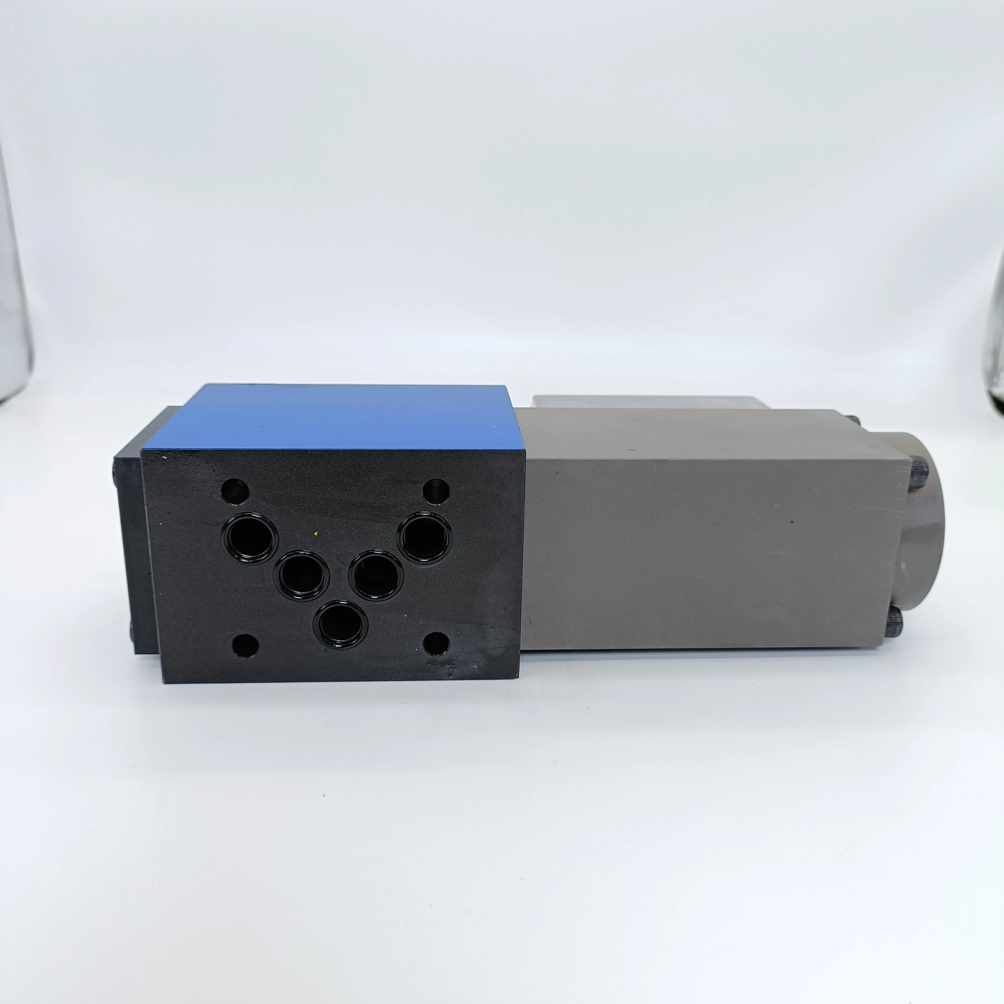 Гидравлический пропорциональный направленный клапан 4WRPEH-10 C4 B100L-2X/G24K0/A1M 4WRPEH-6 C3