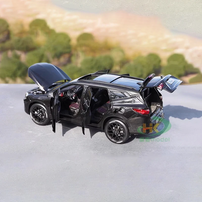 WELLY Диэкаст Pioneer RS SUV 1:18