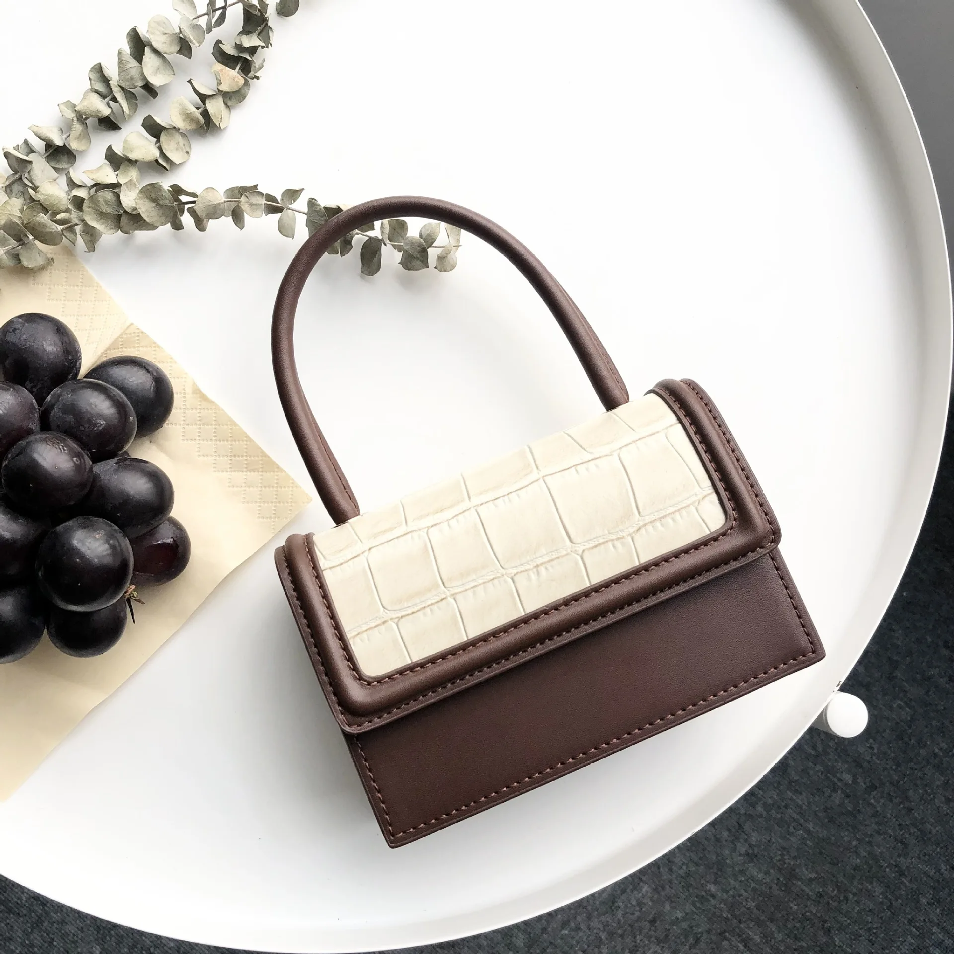 

2022 Fashion New Designer Women's Handbag Leather Women's Bag Leather Shoulder Bag Contrast Handbag